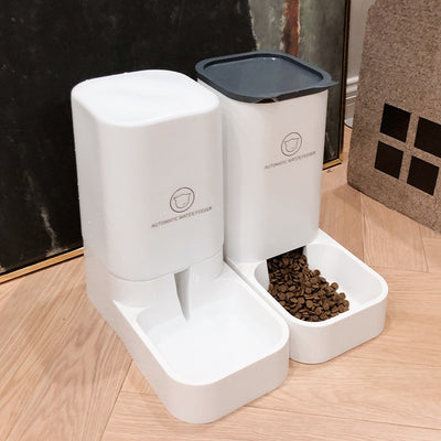 Automatic Feeding Machine For Cats And Dogs
