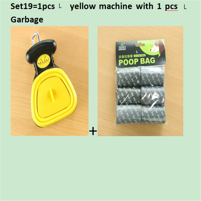 Pet Waste Cleaner – Foldable Dog Pooper Scooper with Bags